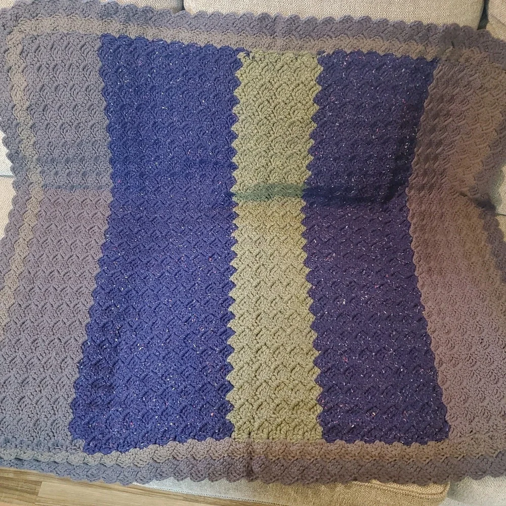 Handcrafted Scalloped Crochet Large Stripe Lap Blanket 45